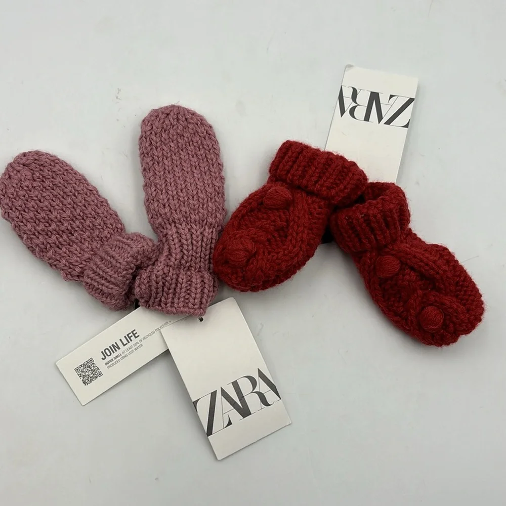 Zara Toddler Mittens 2 Pair